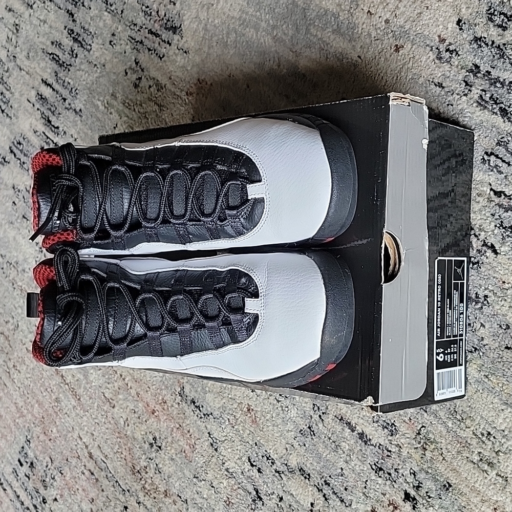 Air Jordan 10 Retro 'Chicago'